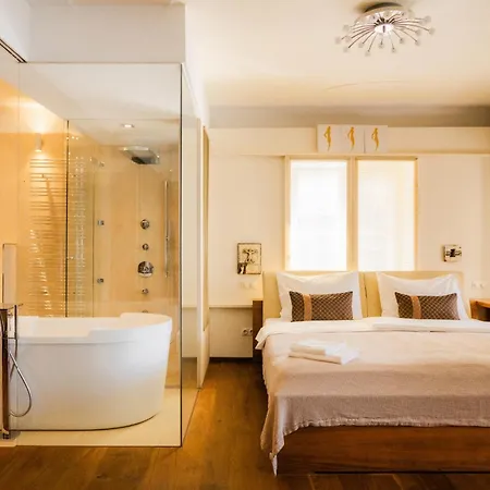 Apartment Kaiser - Centre Of *