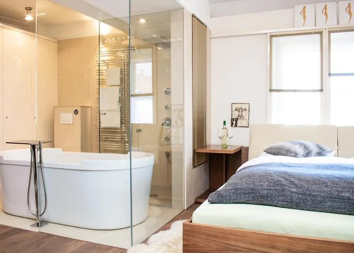 Kaiser - Centre Of *