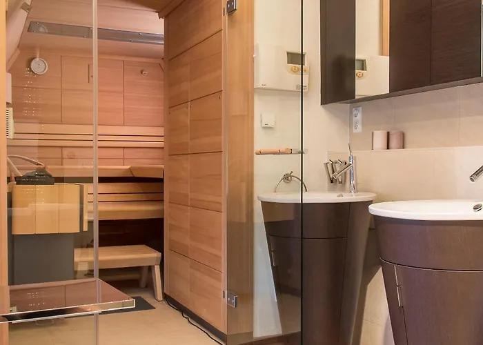 Kaiser - Centre Of * Graz